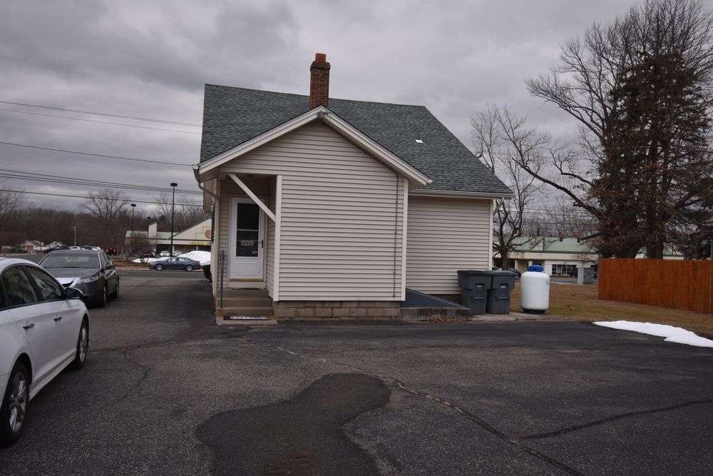Office Space Enfield CT: 639 Enfield St, Enfield, CT 06082
